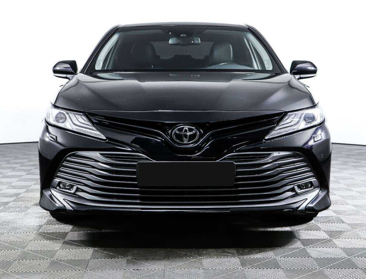 Купить Toyota Camry с пробегом. Фото: #1