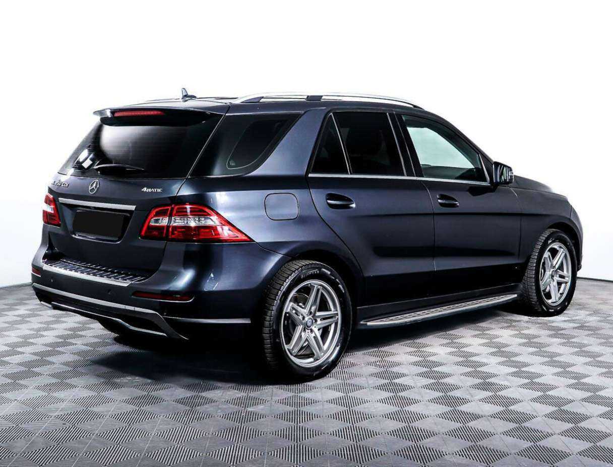 Купить Mercedes-Benz M-Класс с пробегом. Фото: #4