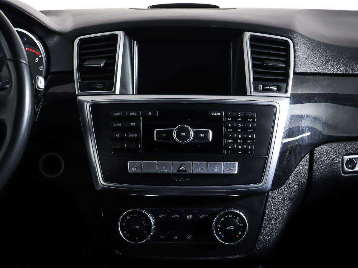 Купить Mercedes-Benz M-Класс с пробегом. Фото: #11