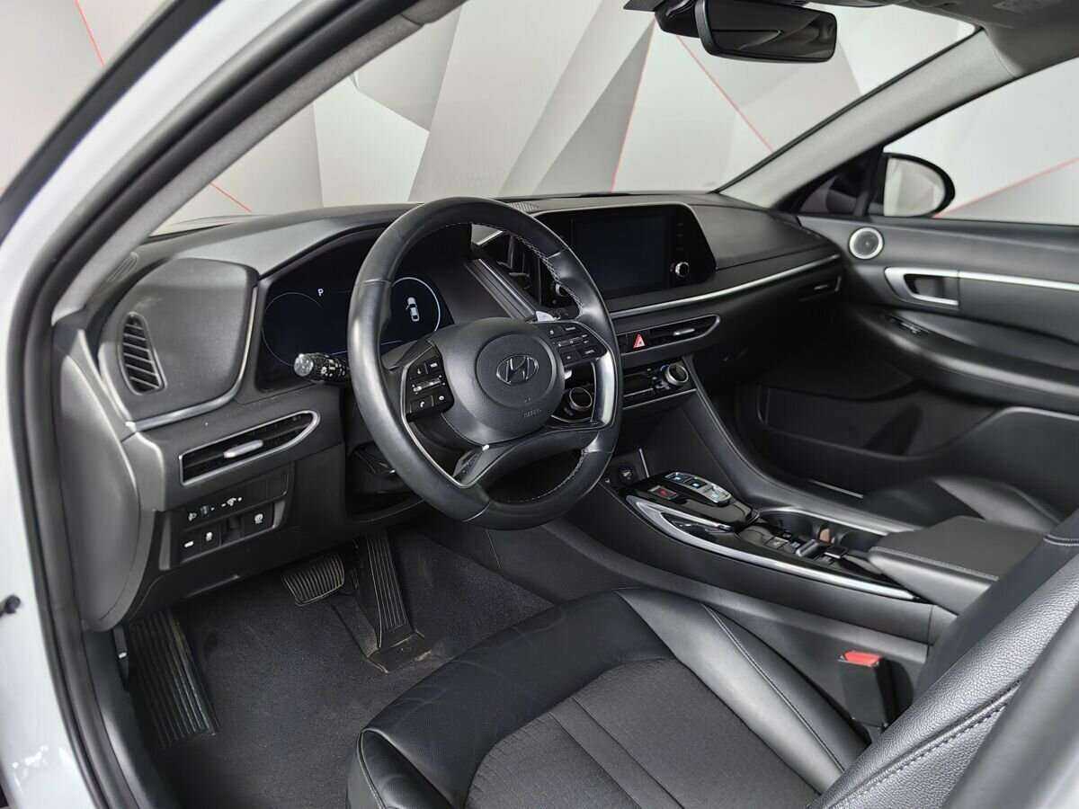 Купить Hyundai Sonata с пробегом. Фото: #12
