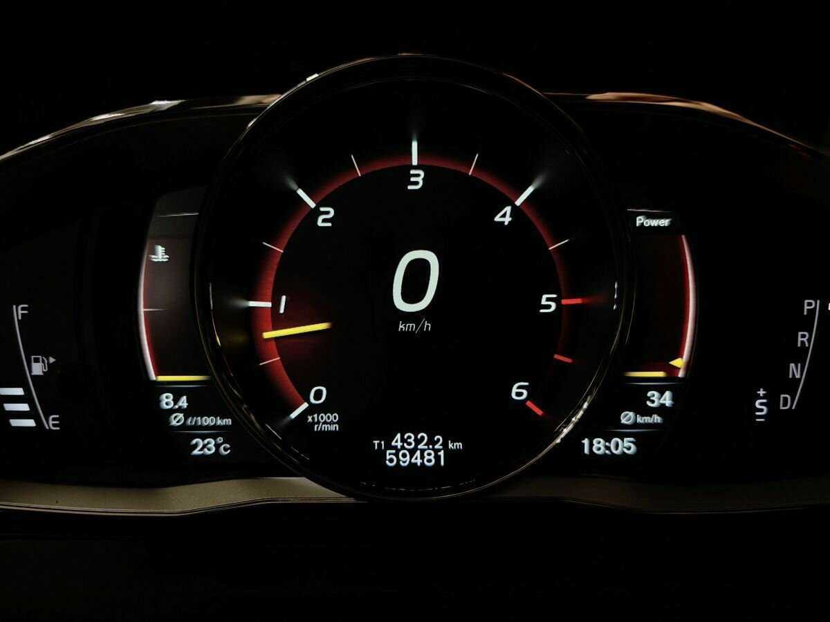 Купить Volvo XC60 с пробегом. Фото: #17