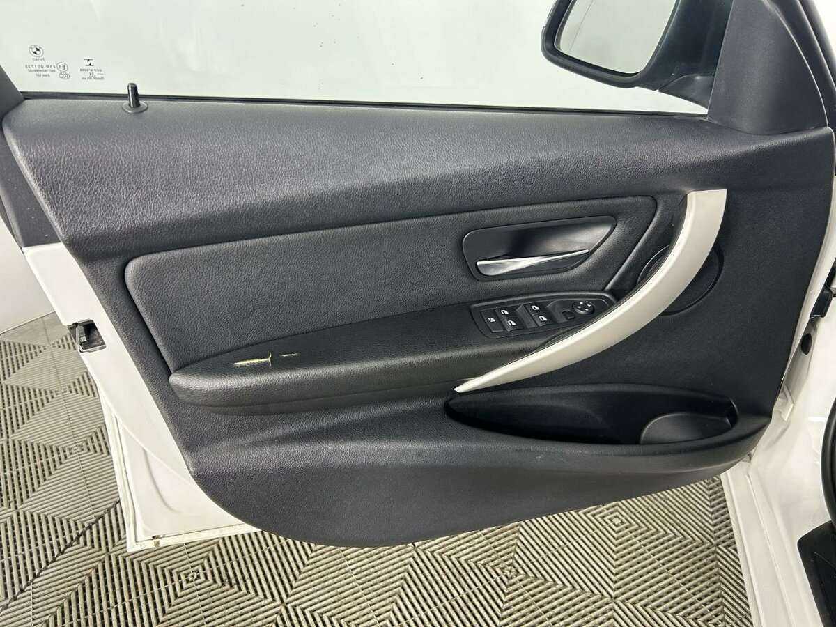 Купить BMW 3 серии с пробегом. Фото: #7