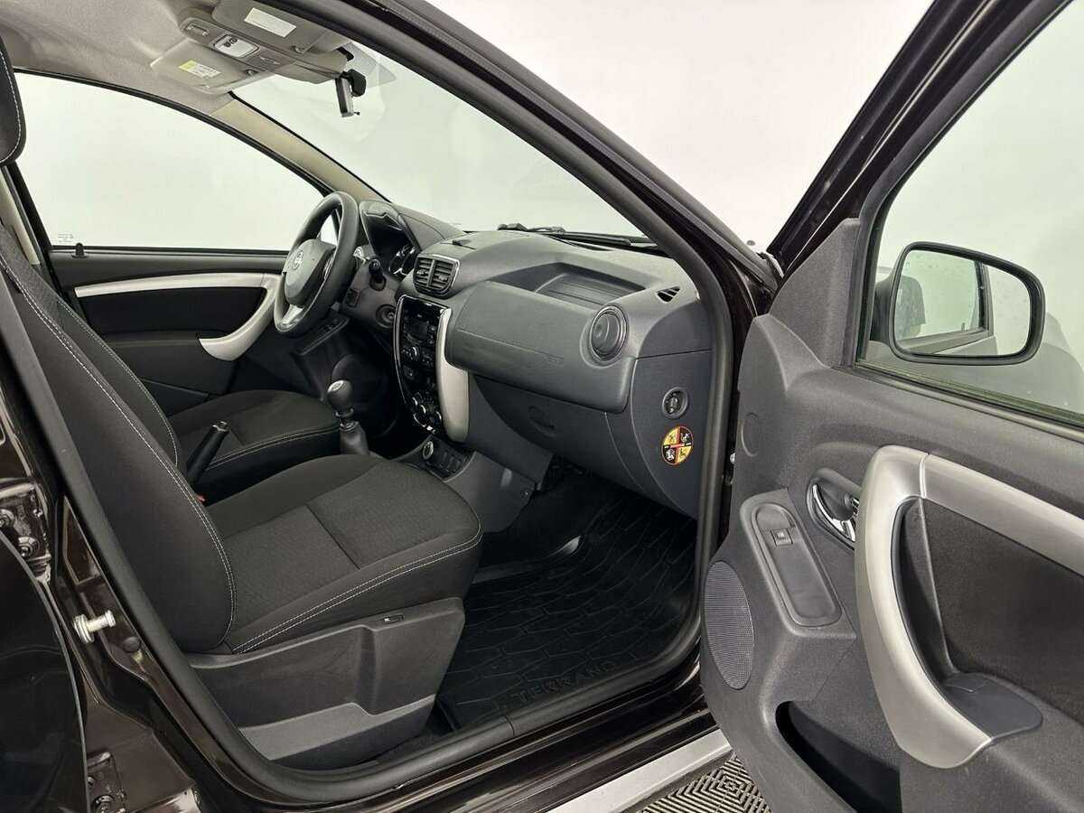 Купить Nissan Terrano с пробегом. Фото: #12