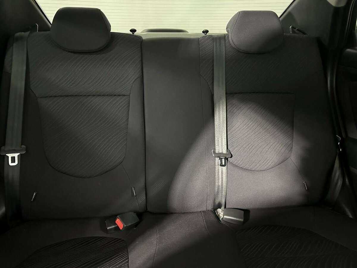 Купить Hyundai Solaris с пробегом. Фото: #14