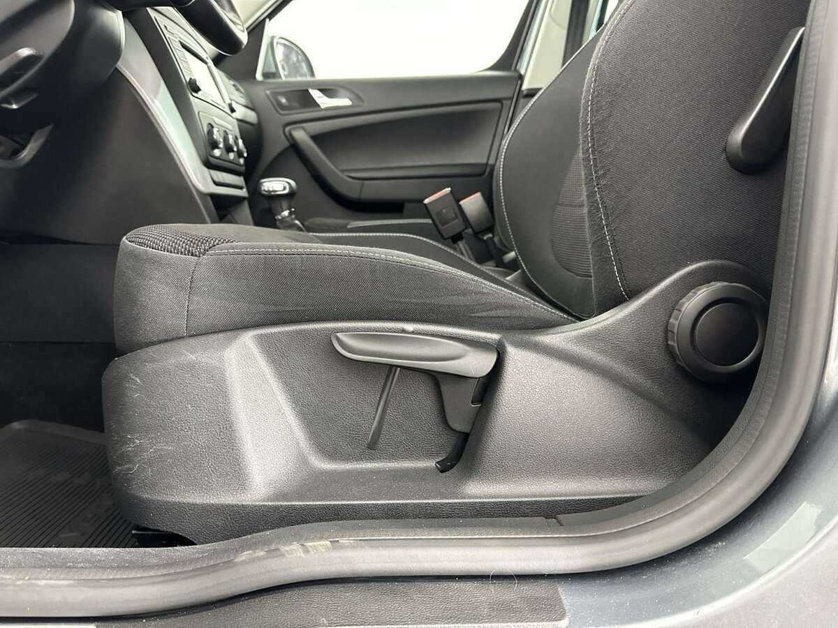 Купить Skoda Yeti с пробегом. Фото: #9