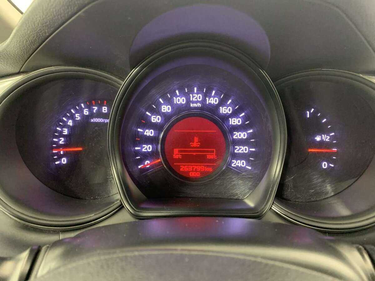 Купить Kia Ceed с пробегом. Фото: #10