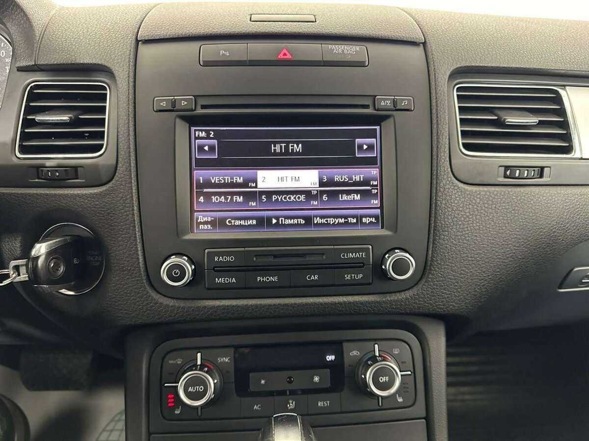 Купить Volkswagen Touareg с пробегом. Фото: #11