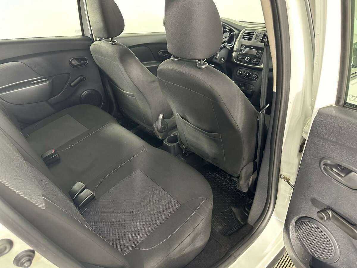 Купить Renault Sandero с пробегом. Фото: #15