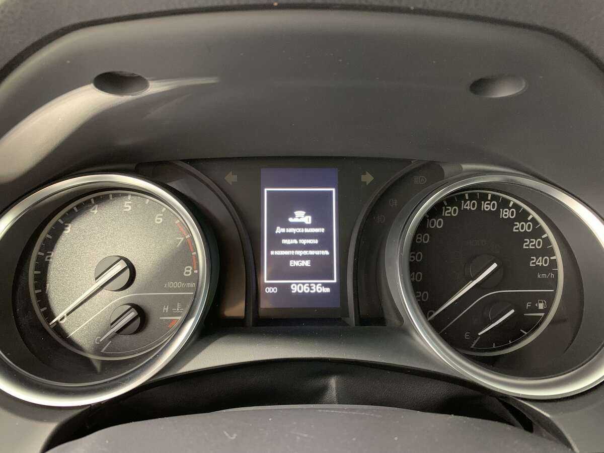 Купить Toyota Camry с пробегом. Фото: #12