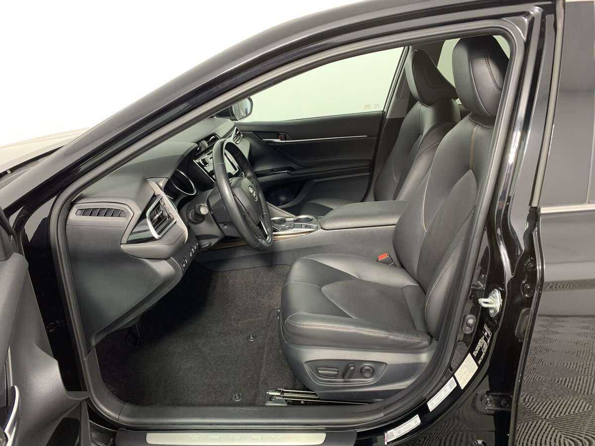 Купить Toyota Camry с пробегом. Фото: #15