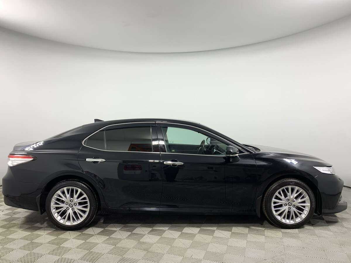 Купить Toyota Camry с пробегом. Фото: #2