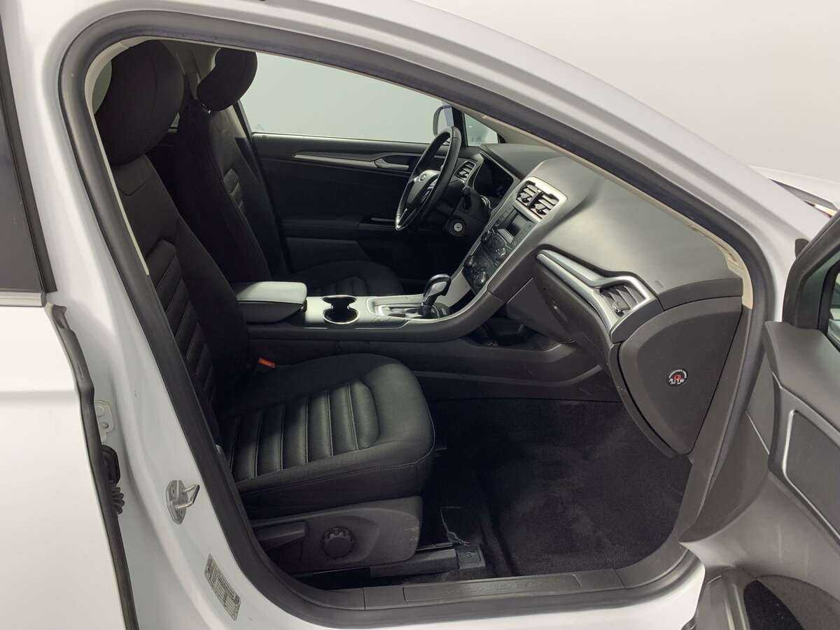 Купить Ford Mondeo с пробегом. Фото: #13