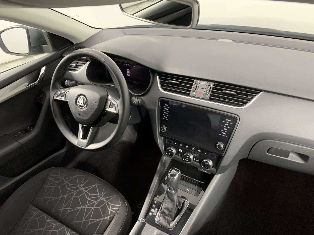 Купить Skoda Octavia с пробегом. Фото: #8