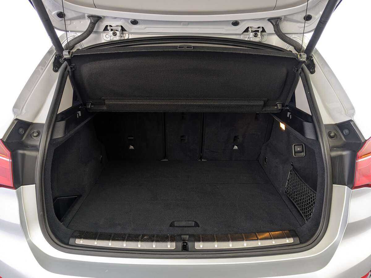 Купить BMW X1 с пробегом. Фото: #9