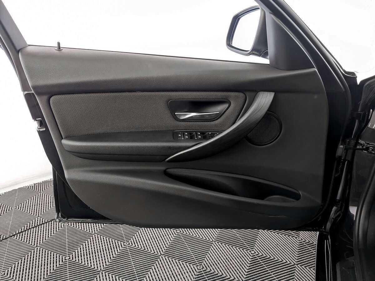 Купить BMW 3 серии с пробегом. Фото: #13