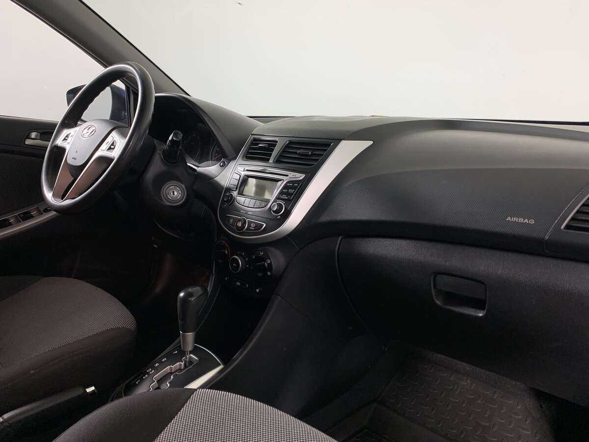 Купить Hyundai Solaris с пробегом. Фото: #10