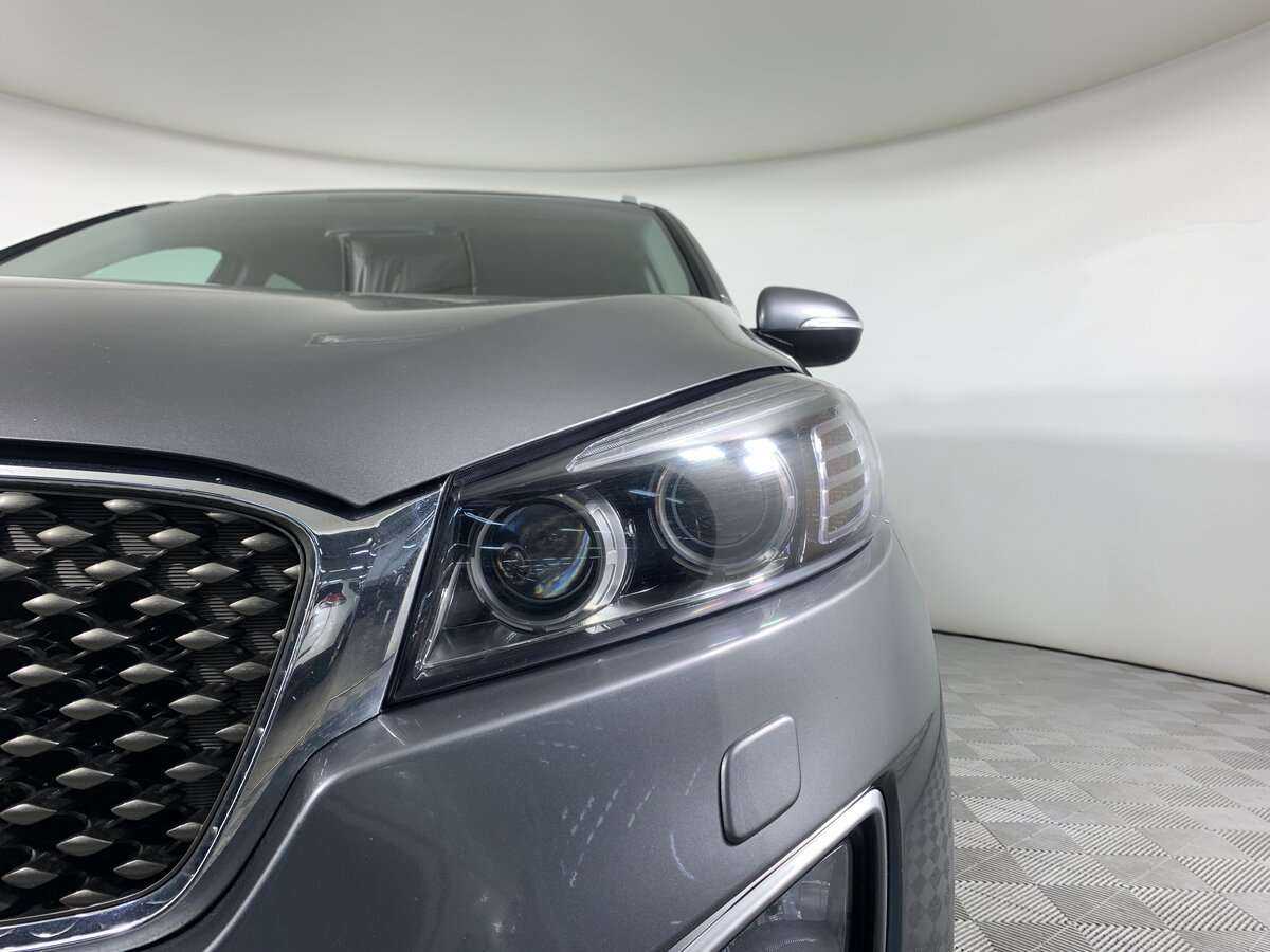 Купить Kia Sorento с пробегом. Фото: #9