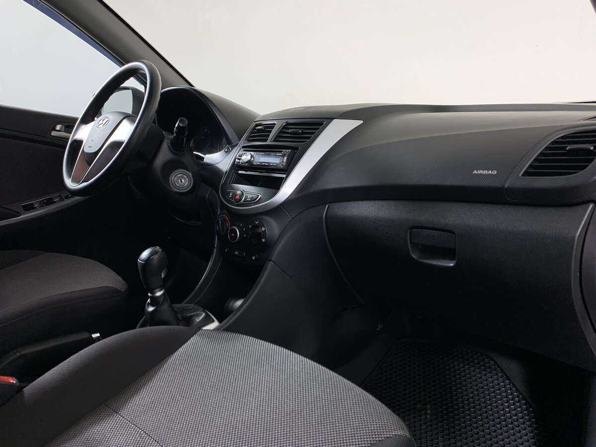 Купить Hyundai Solaris с пробегом. Фото: #10