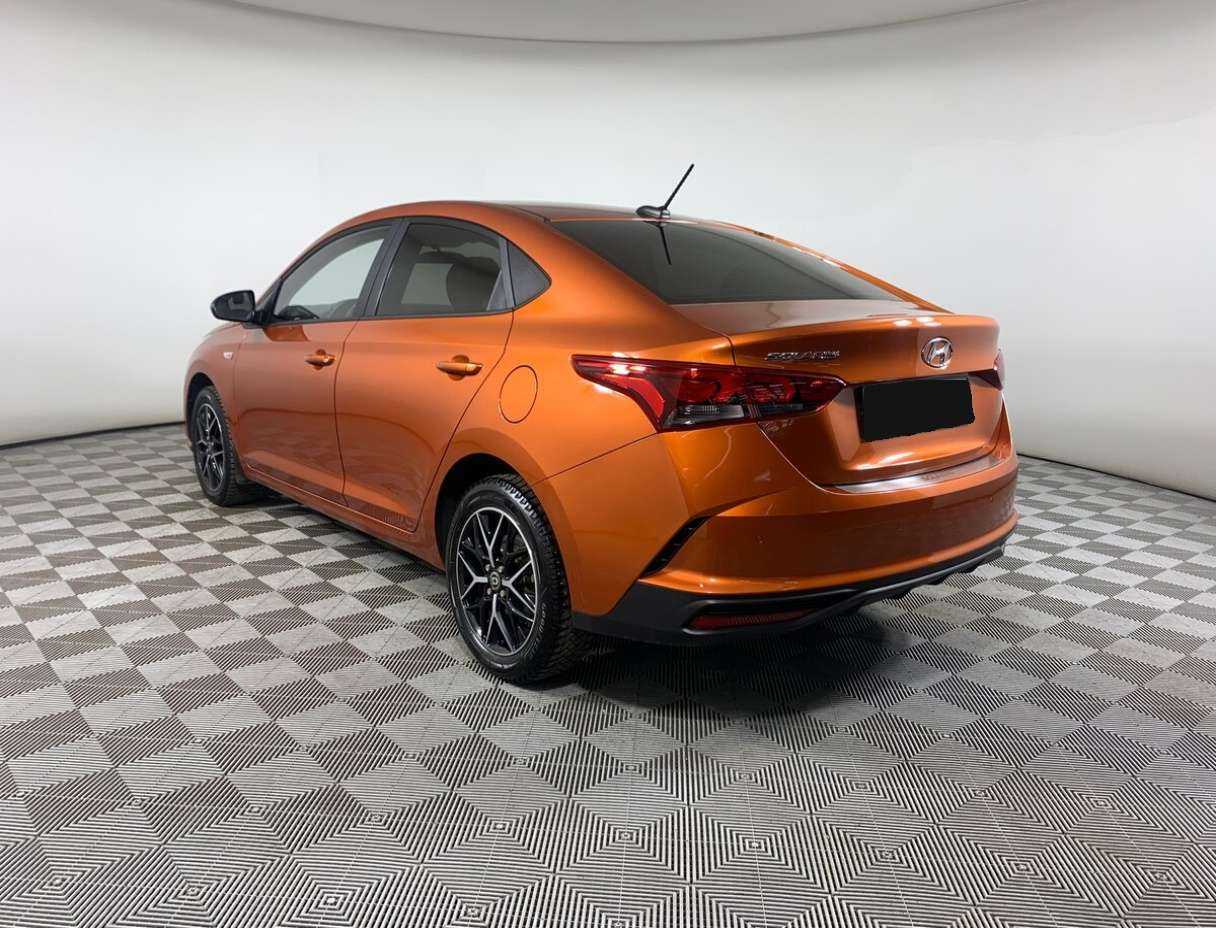 Купить Hyundai Solaris с пробегом. Фото: #6