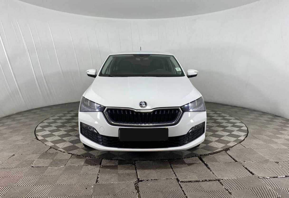Купить Skoda Rapid с пробегом. Фото: #1