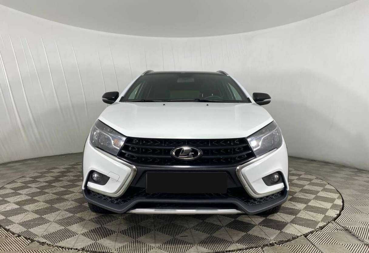 Купить Lada (ВАЗ) Vesta с пробегом. Фото: #1