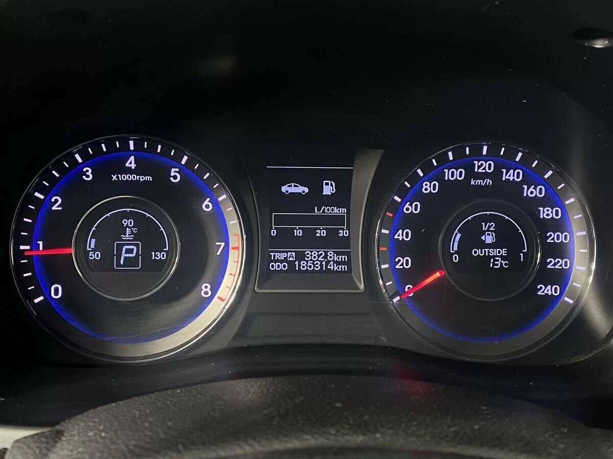 Купить Hyundai i40 с пробегом. Фото: #14