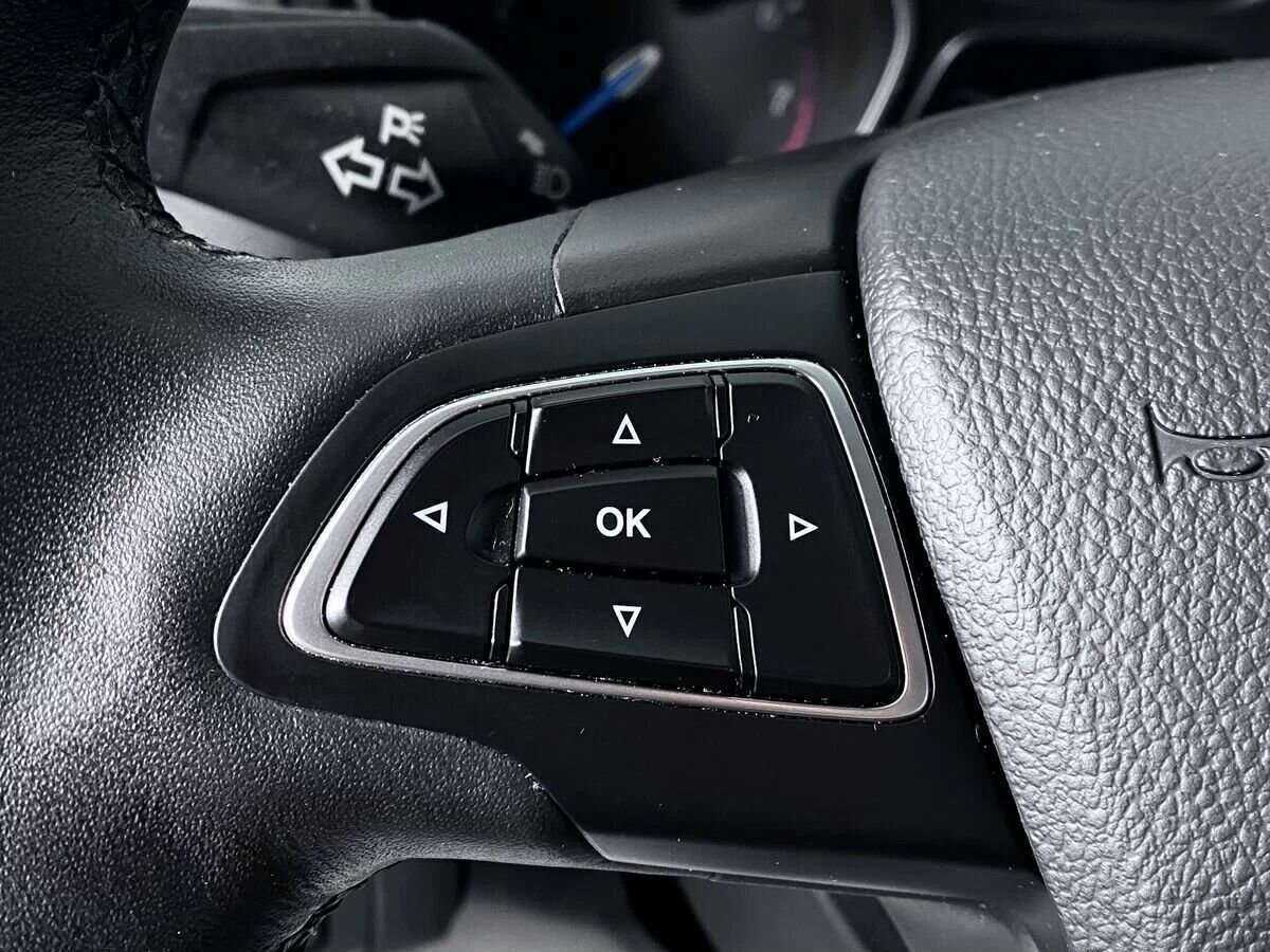 Купить Ford Focus с пробегом. Фото: #10