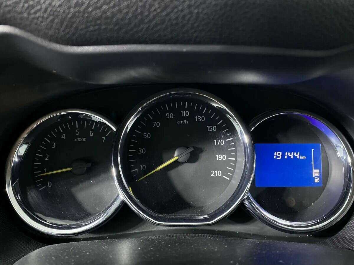 Купить Renault Duster с пробегом. Фото: #10