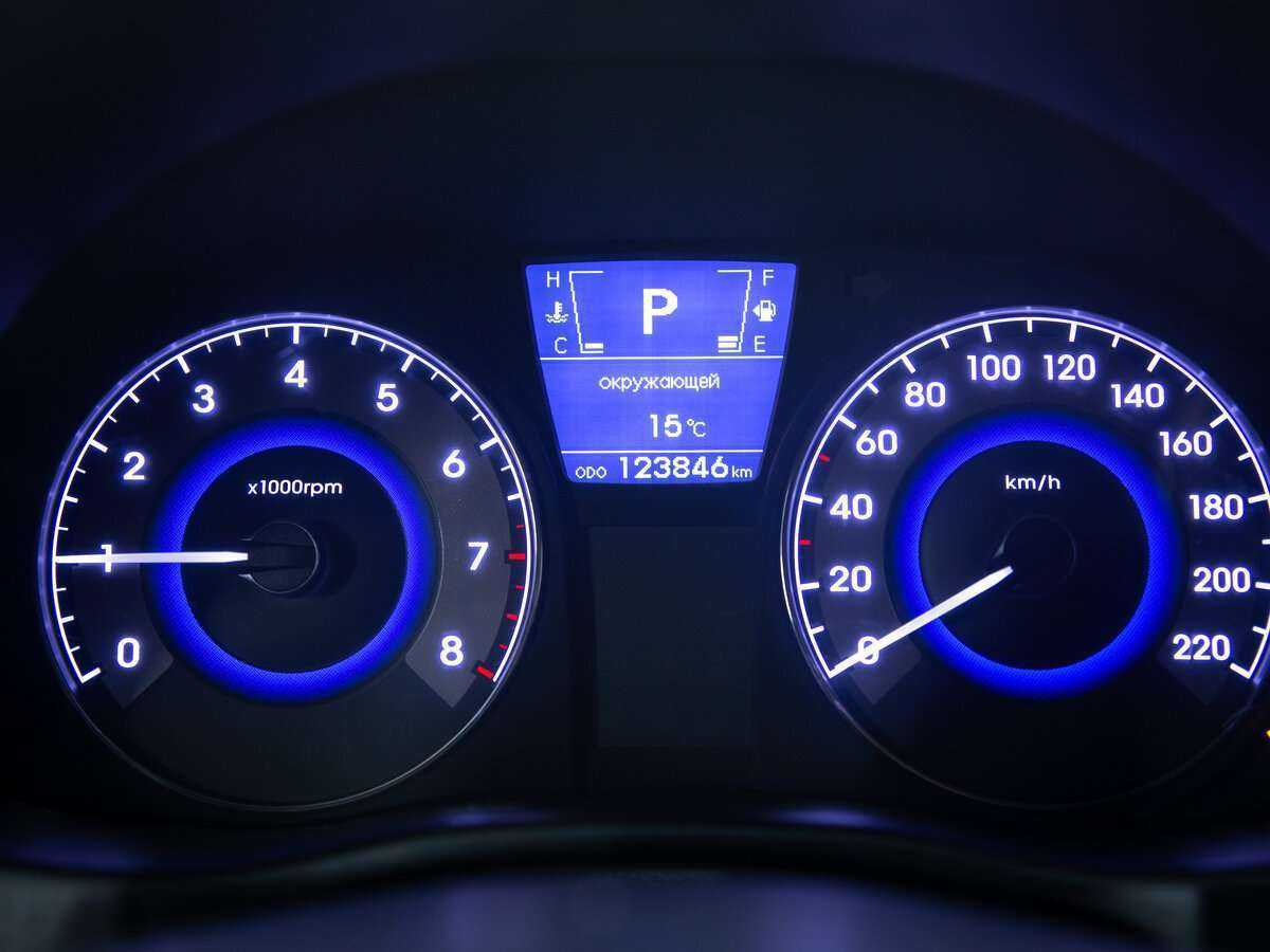 Купить Hyundai Solaris с пробегом. Фото: #13