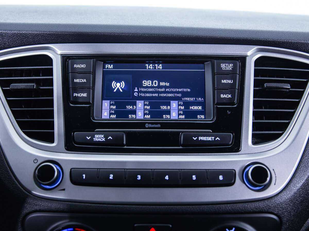 Купить Hyundai Solaris с пробегом. Фото: #13