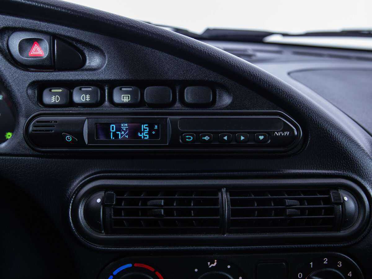 Купить Chevrolet Niva с пробегом. Фото: #8