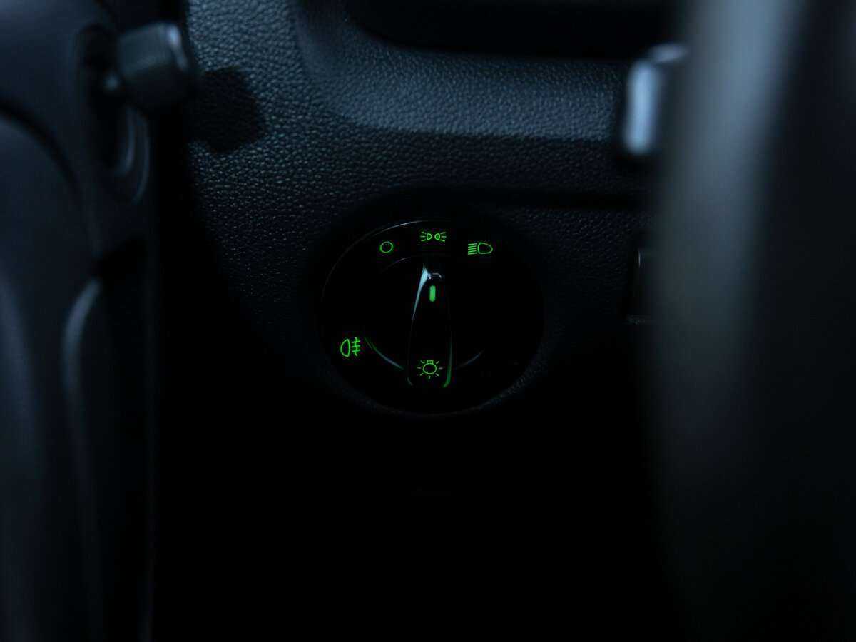 Купить Skoda Fabia с пробегом. Фото: #12