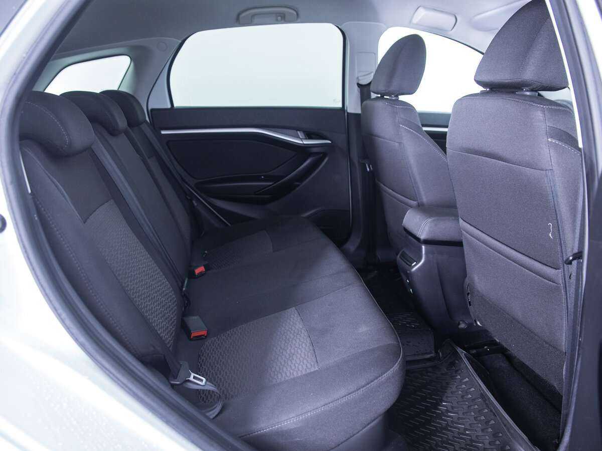 Купить Lada (ВАЗ) Vesta с пробегом. Фото: #9