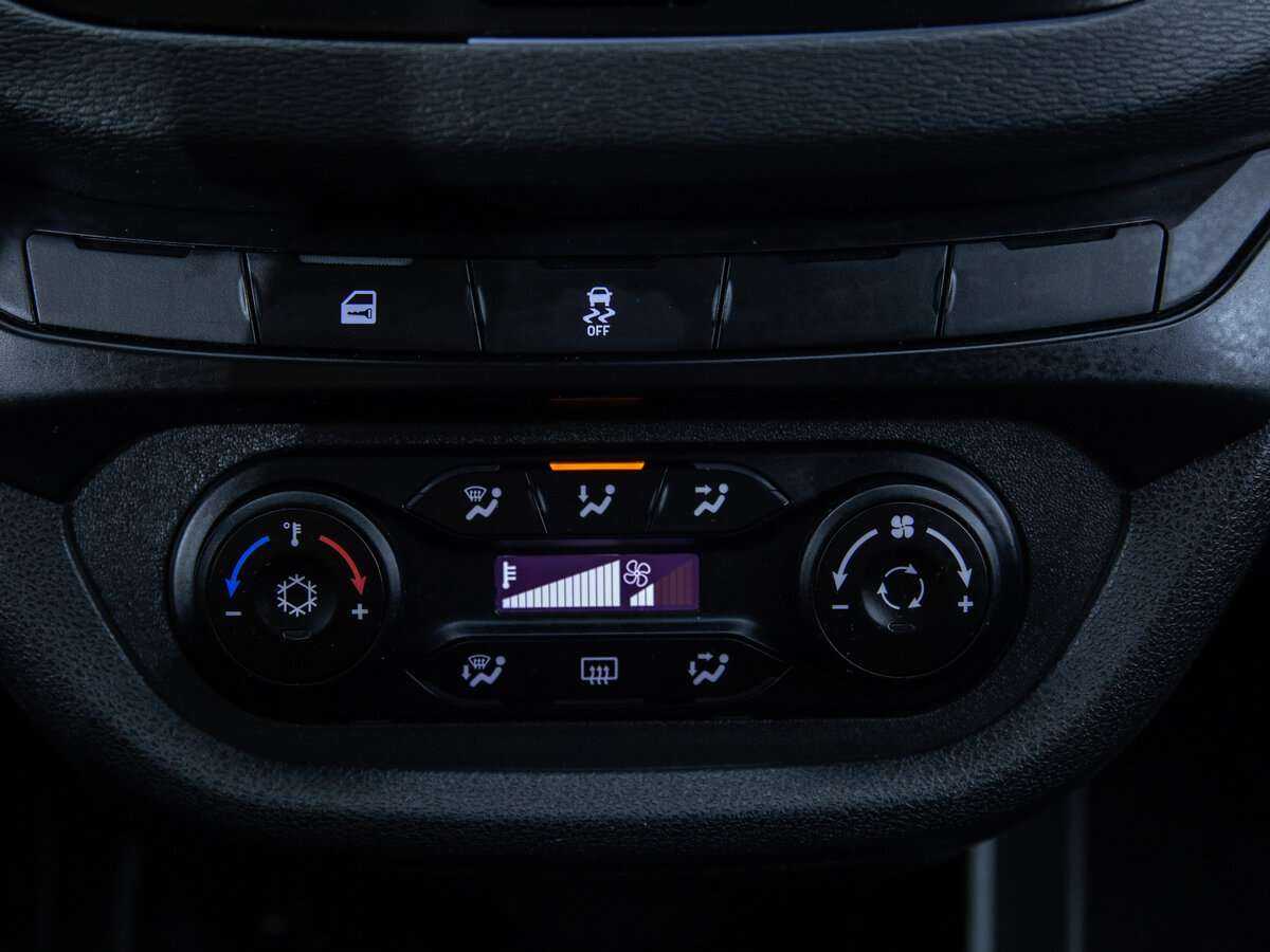 Купить Lada (ВАЗ) Vesta с пробегом. Фото: #16