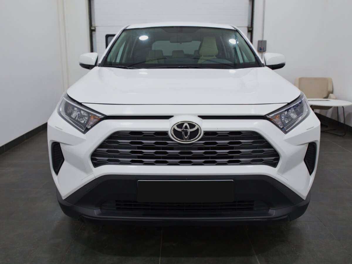 Купить Toyota RAV4 с пробегом. Фото: #1