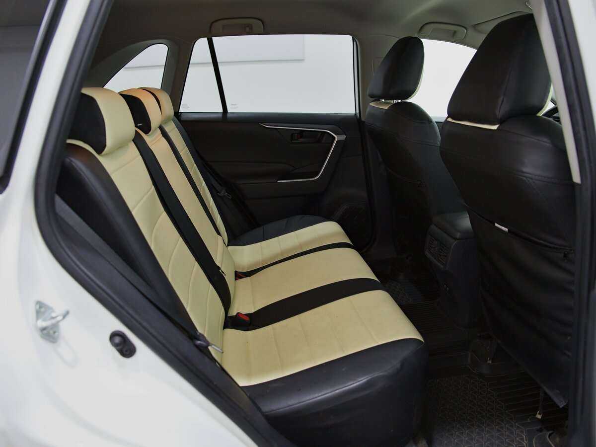 Купить Toyota RAV4 с пробегом. Фото: #11