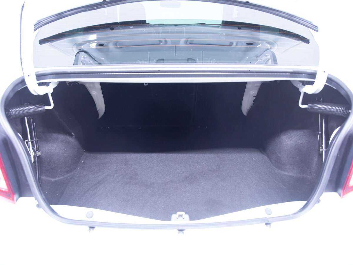 Купить Renault Logan с пробегом. Фото: #8