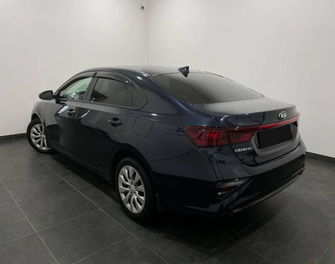 Купить Kia Cerato с пробегом. Фото: #2