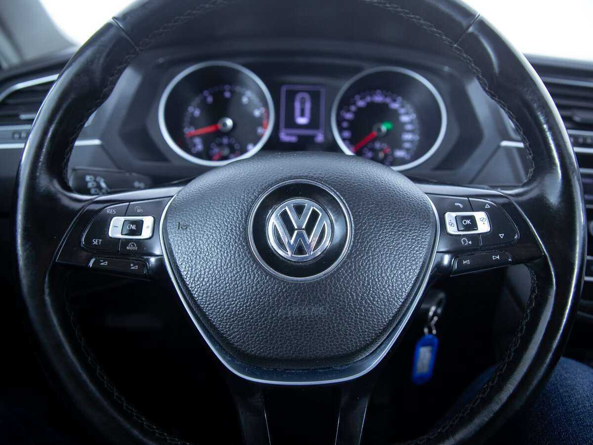 Купить Volkswagen Tiguan с пробегом. Фото: #12