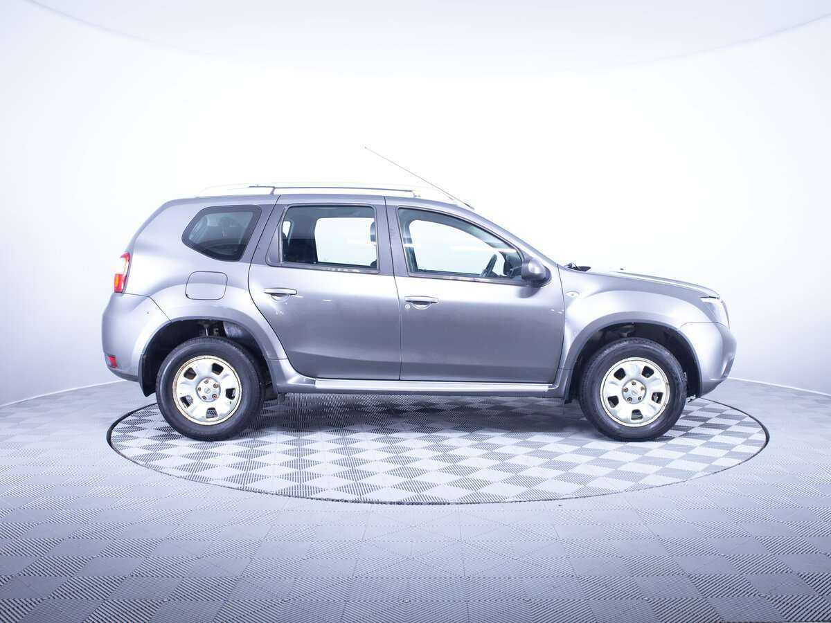 Купить Nissan Terrano с пробегом. Фото: #3