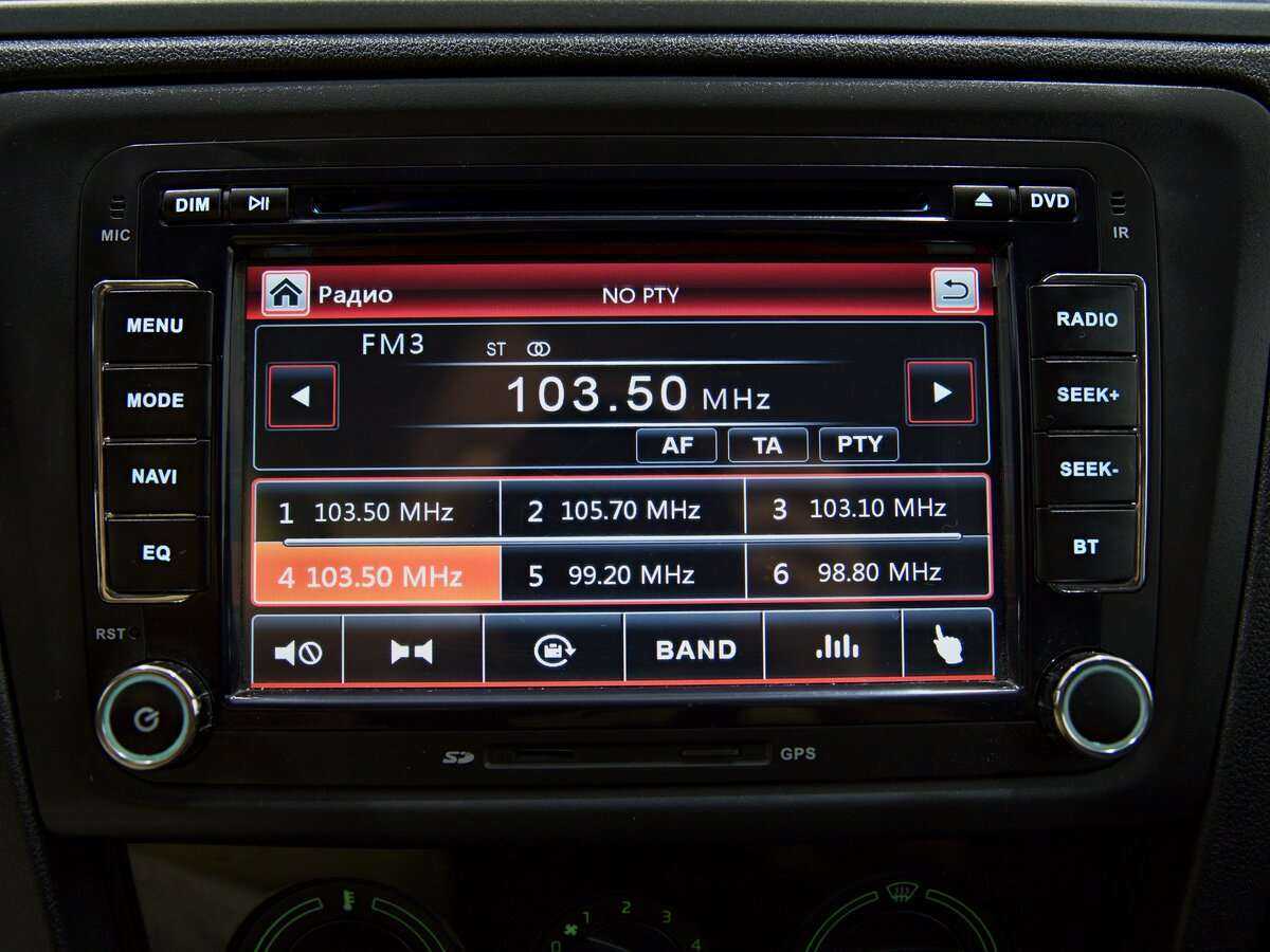 Купить Skoda Rapid с пробегом. Фото: #10