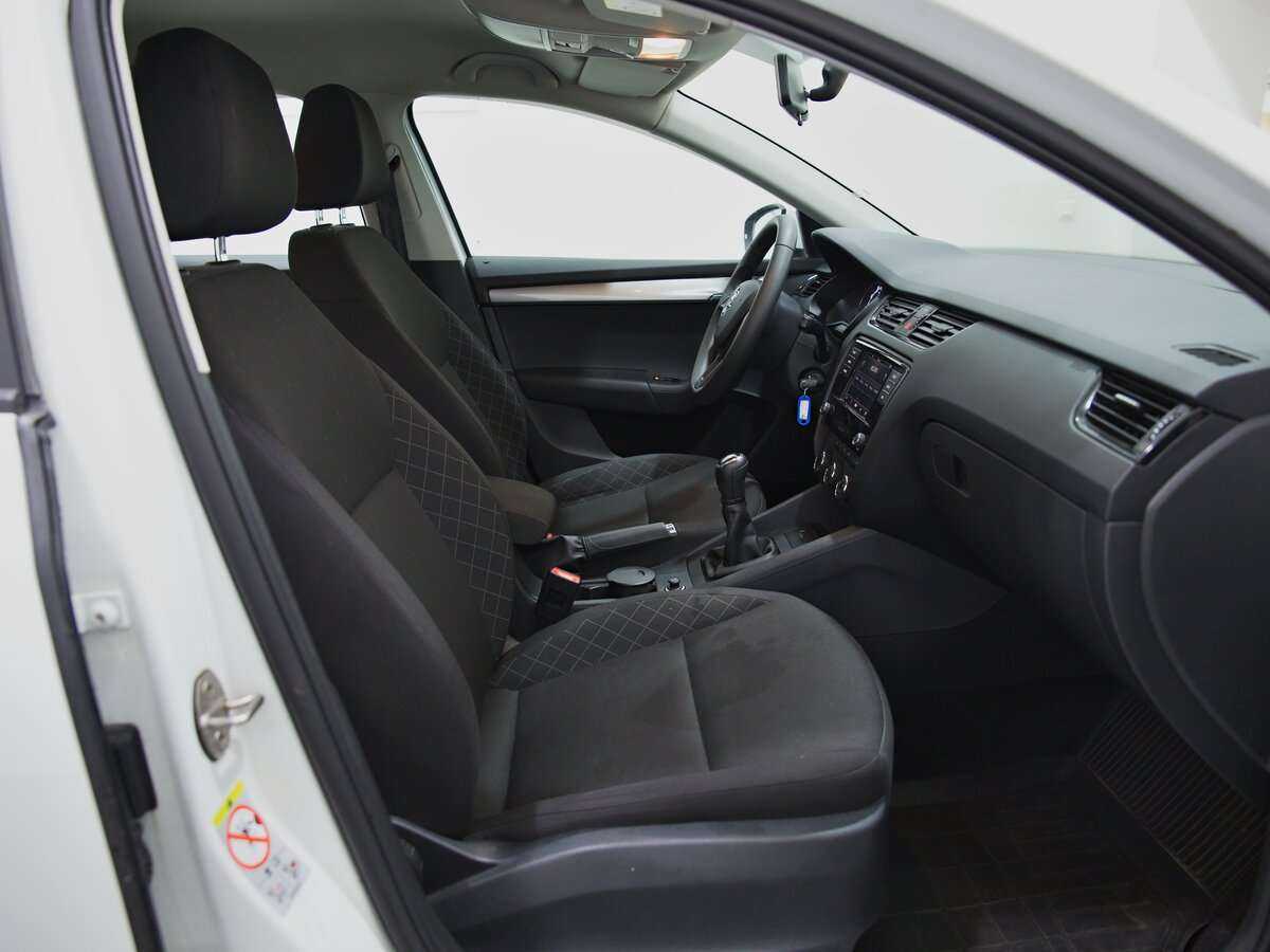 Купить Skoda Octavia с пробегом. Фото: #5