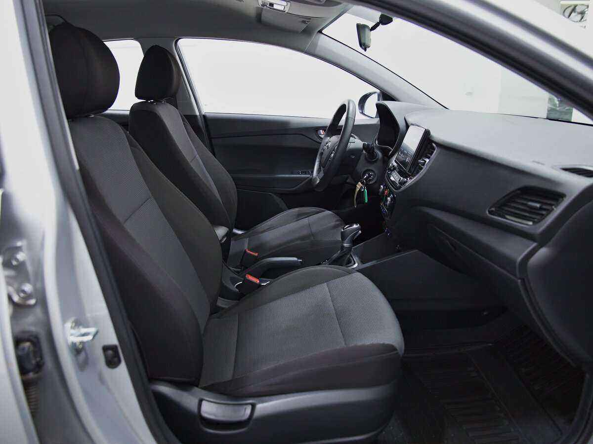 Купить Hyundai Solaris с пробегом. Фото: #5