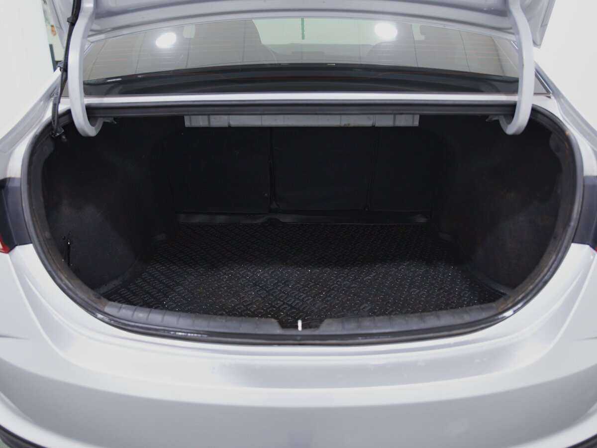 Купить Hyundai Solaris с пробегом. Фото: #13