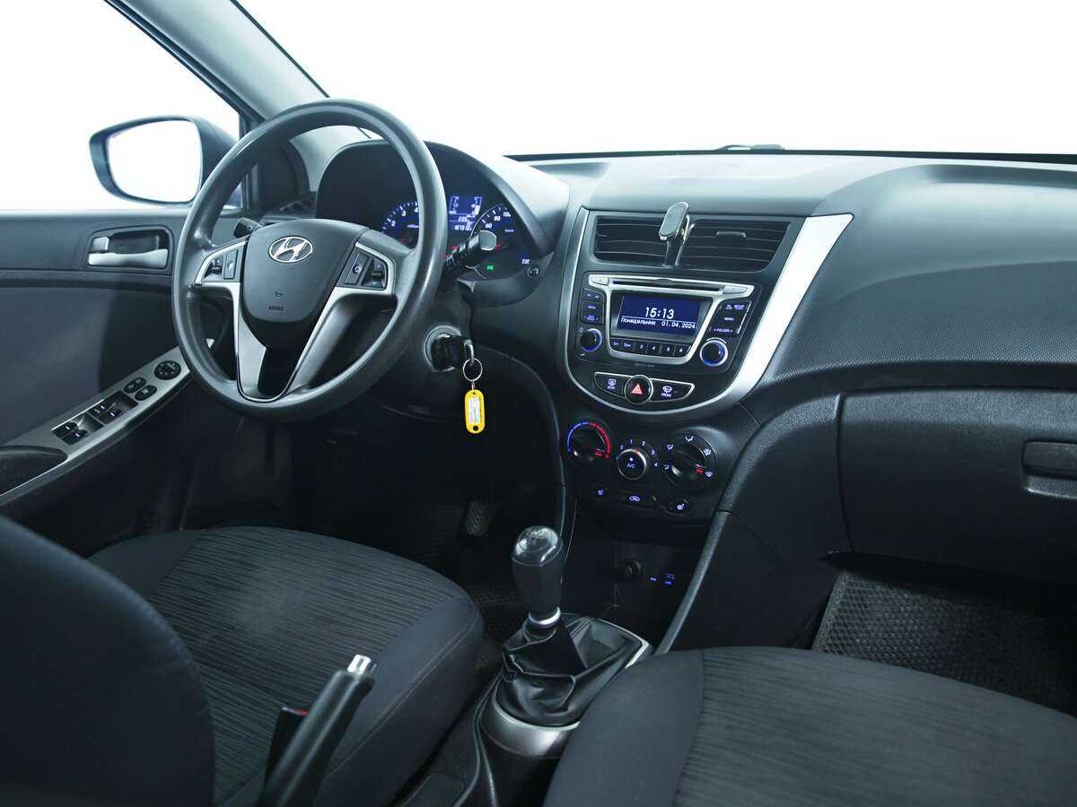 Купить Hyundai Solaris с пробегом. Фото: #10