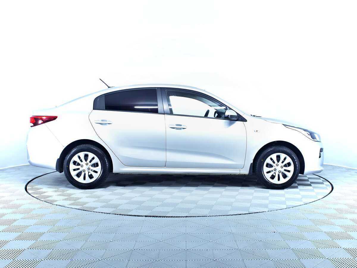 Купить Kia Rio с пробегом. Фото: #3
