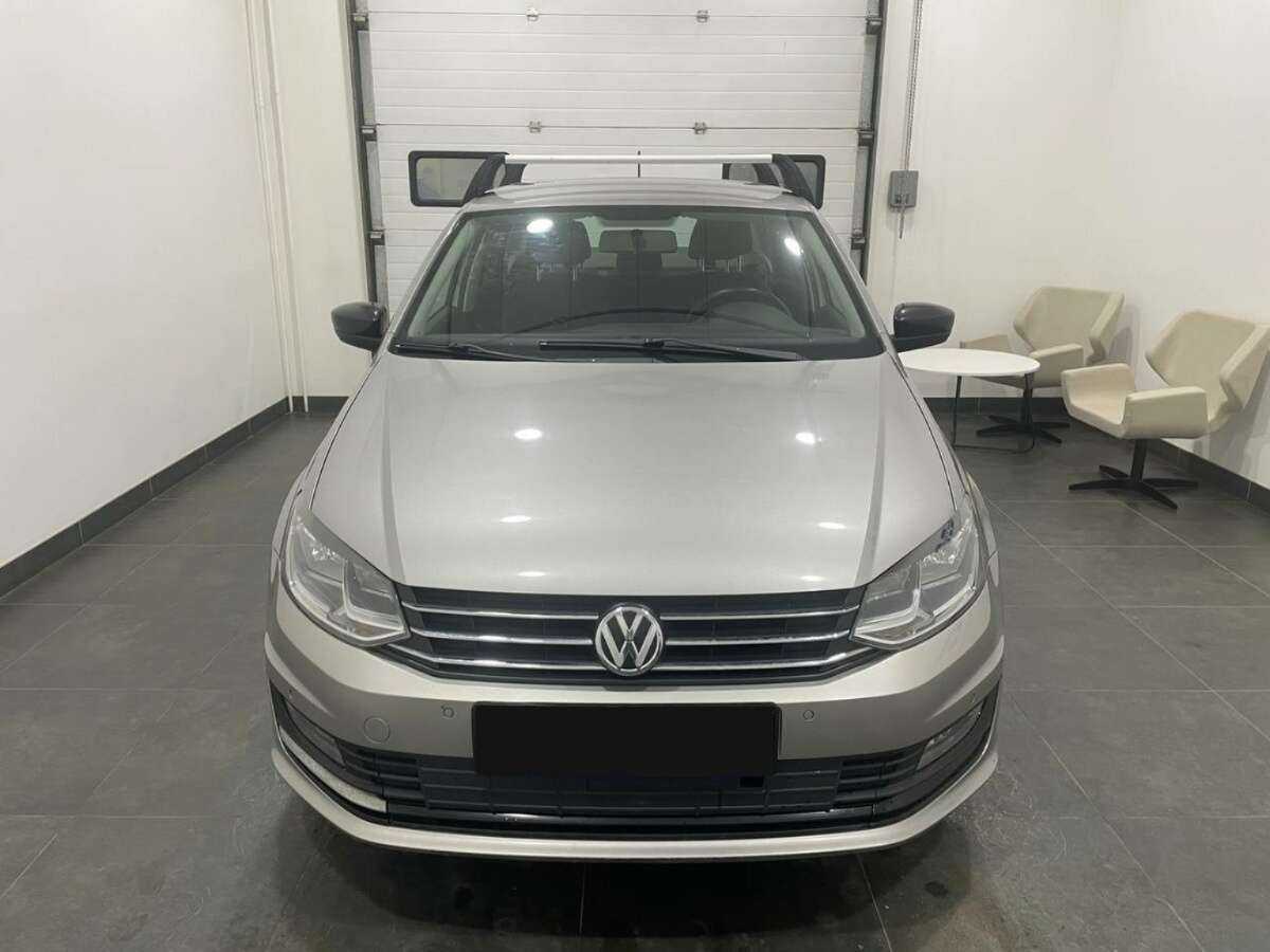 Купить Volkswagen Polo с пробегом. Фото: #1