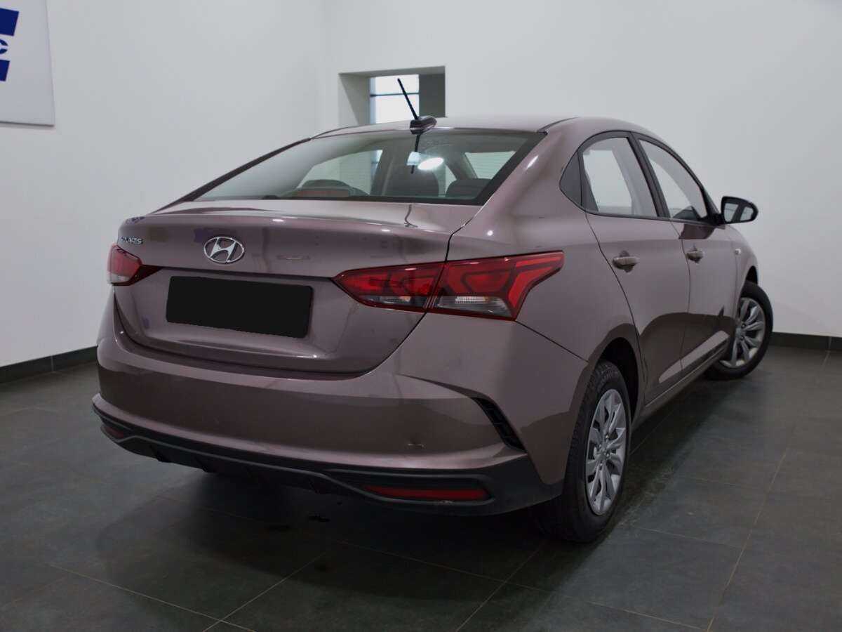 Купить Hyundai Solaris с пробегом. Фото: #3