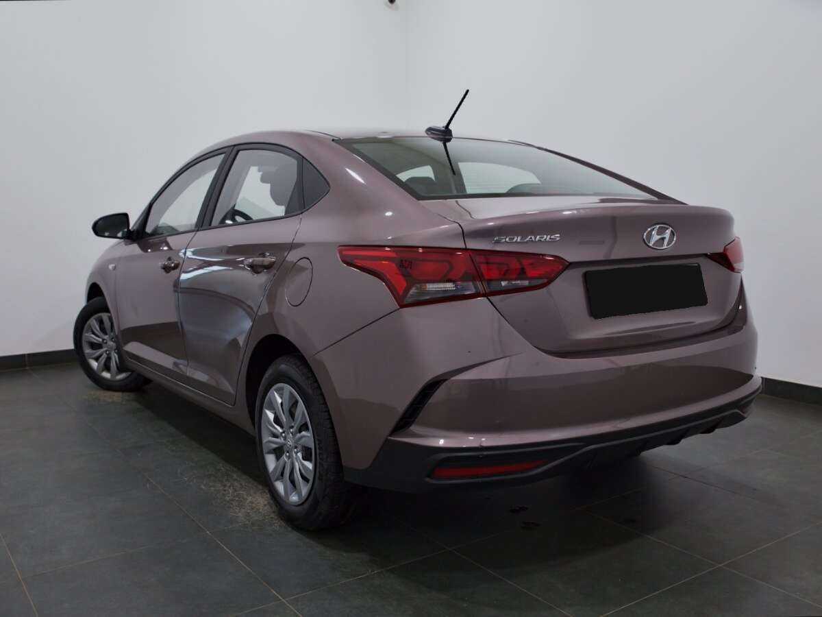 Купить Hyundai Solaris с пробегом. Фото: #4