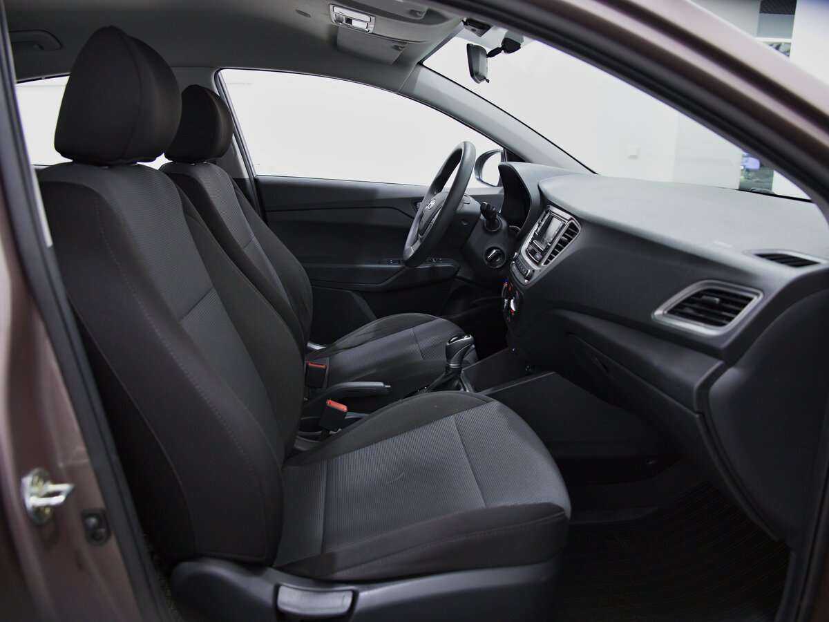 Купить Hyundai Solaris с пробегом. Фото: #8